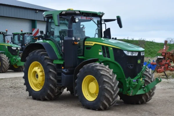 John Deere 7R330