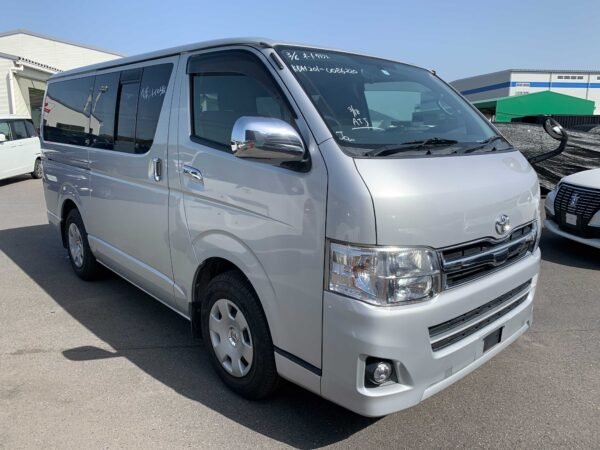 Toyota Hiace Van 2011